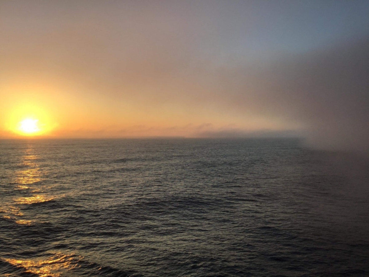 Entrance to the fog in open sea1.jpg